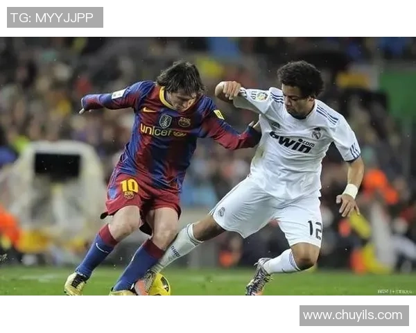 国王杯激战皇马与巴萨握手言和意外平局引发全场热烈讨论